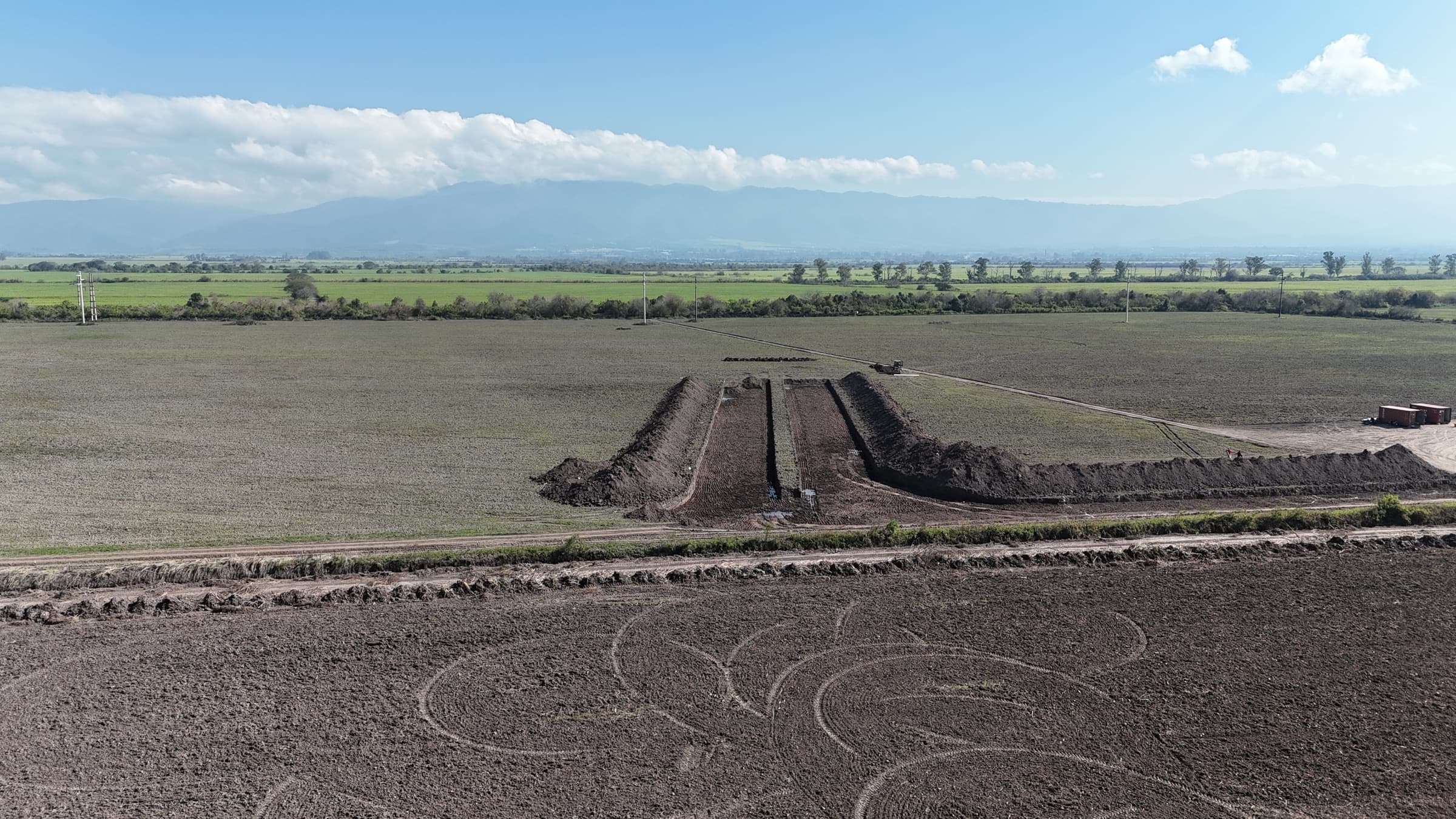 Terminal Paramerica — predio en obra sobre la RN38, NOA